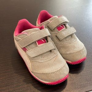 Girls glitzy sneakers!